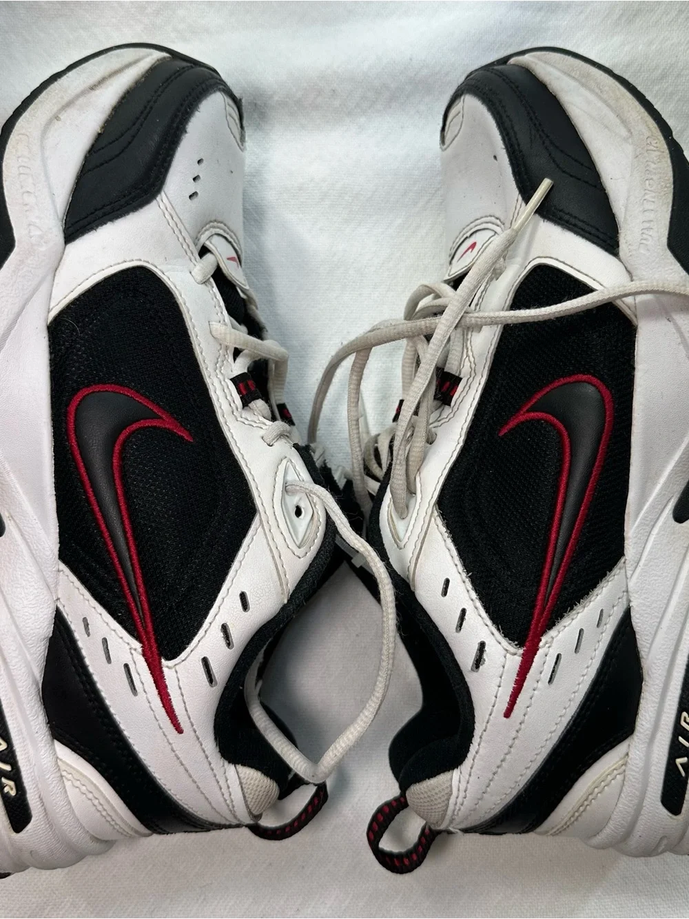 Nike Men’s White Black Sneakers with Red Swoosh
